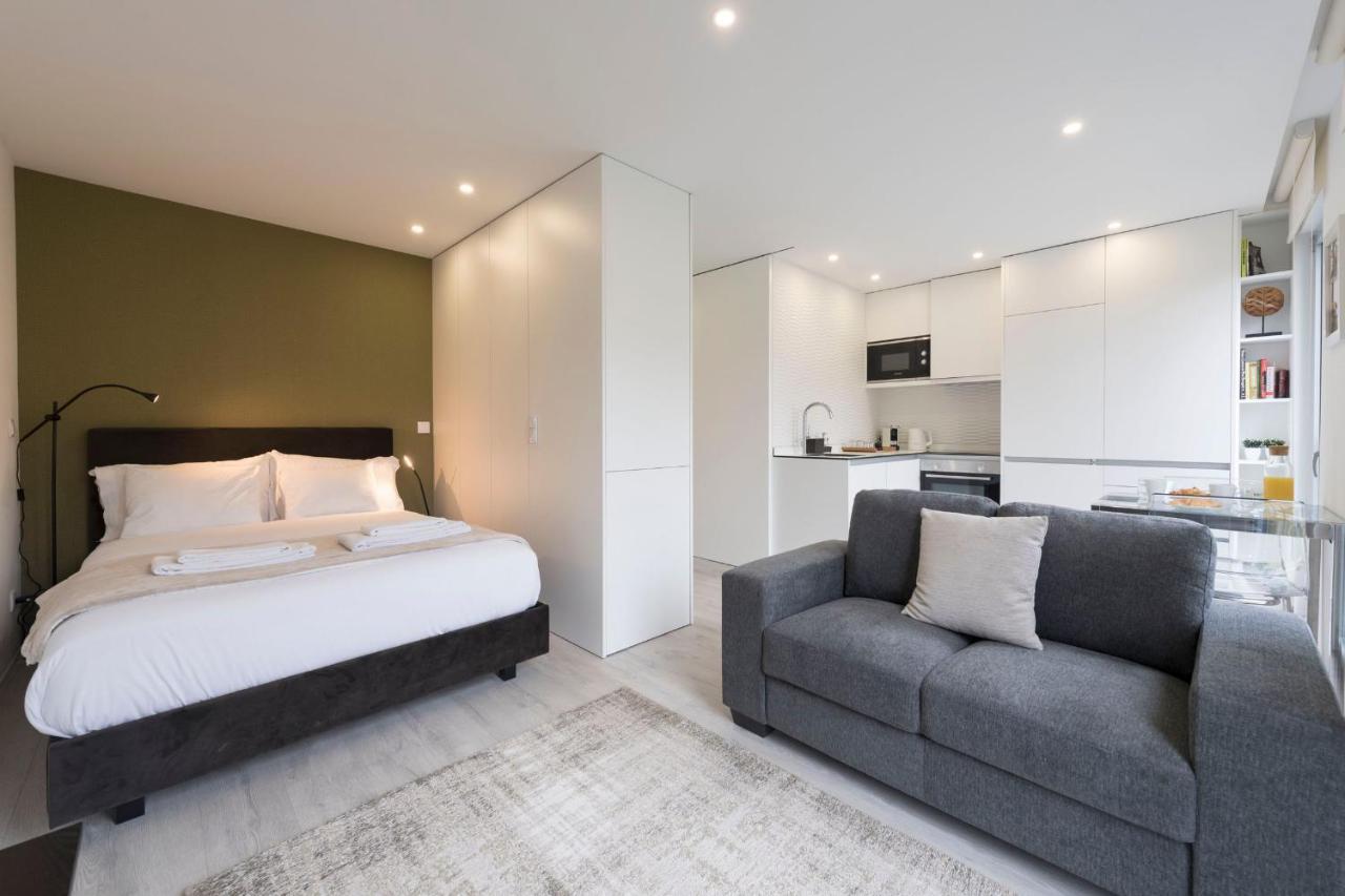 Lovelystay - Modern Loft With Gym & Free Parking Minutes Away From Cbd Apartament