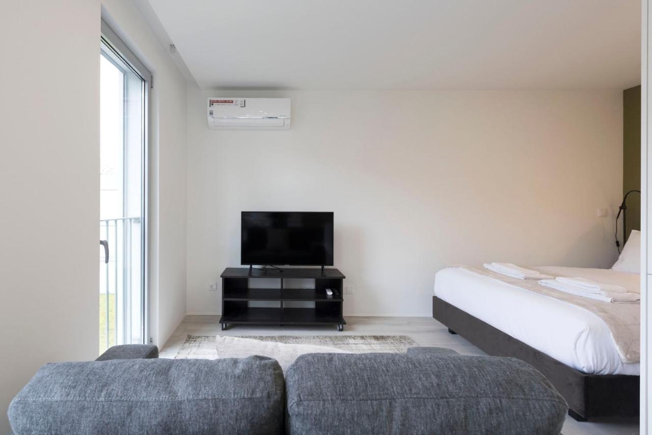 Apartament Lovelystay - Modern Loft With Gym & Free Parking Minutes Away From Cbd Porto